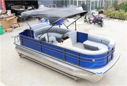 Lúxus Pontoon bátur